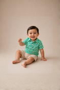 Load image into Gallery viewer, Boys_Tiny_Clover_Field_Knit_Short_Sleeve_Performance_Polo_RuffleButts_+_RuggedButts_2AP0642_00_P1158_3T000_2
