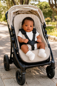 Load image into Gallery viewer, Gift_Box_Bootie_Creative_Knitwear_F655_White_New_Born_1
