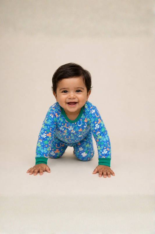 Softsnooze_Boys_Blue_Lucky_Day_Long_Sleeve_Pajama_Set_RuffleButts_+_RuggedButts_2AP0715_00_P0702_1218M_2